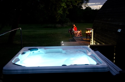 Hot tub in the evening