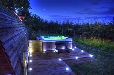 Hot tub and starry sky